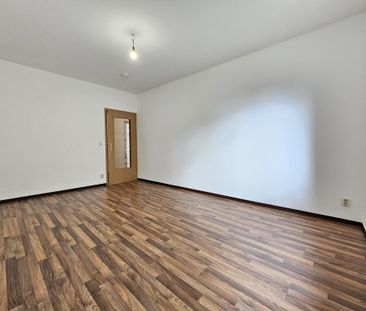 Moving made easy *Get 2 months rent free* - Photo 1