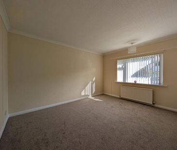 2 bedroom detached bungalow to rent - Photo 3