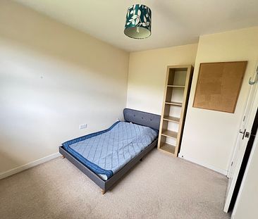 Room in a Shared House, Ivy Graham Close, M40 - Photo 5