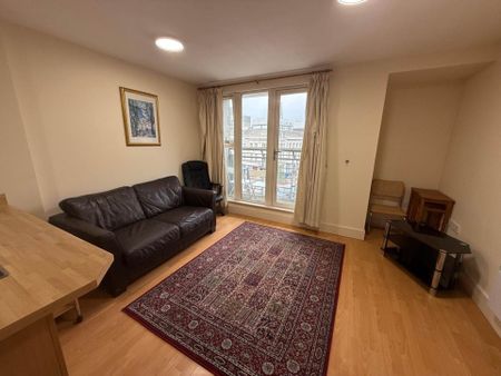 Price £1,075 pcm - Available 01/11/2025 - Furnished - Photo 2