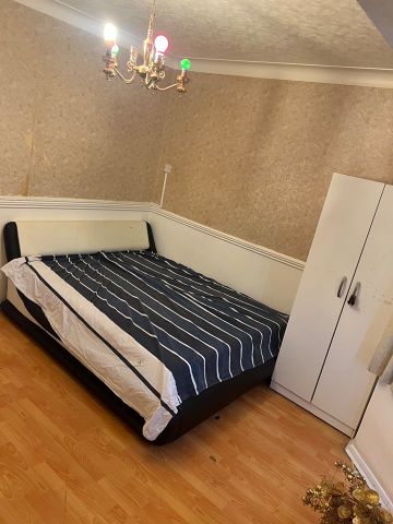 Room in a Shared House, Stokes Road, E6 - Photo 2