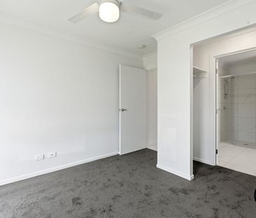 🌿 Stylish & Brand New – Move Into Your Modern Dakabin Home! - Photo 5