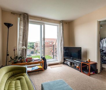 1 bedroom flat to rent - Photo 2