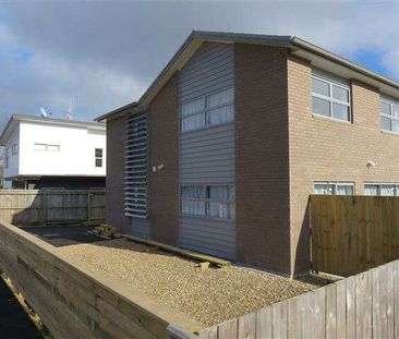 Fully furnished studio units are now ready for discerning tenants. - Photo 6
