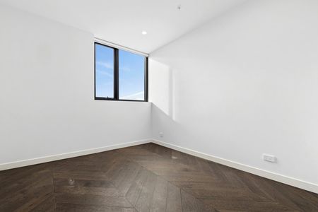 Stylish Urban Living with Breathtaking Views - Photo 5