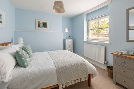 3 bedroom terraced house to rent - Photo 3