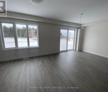 14 STRATH CRESCENT - Photo 1