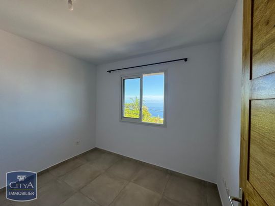 Location Maison 4 pièces 79m² PETITE ILE 97429 - Photo 1