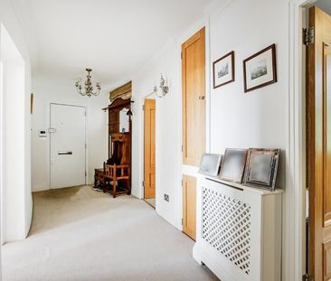 3 Bedroom Flat To Let - Photo 2