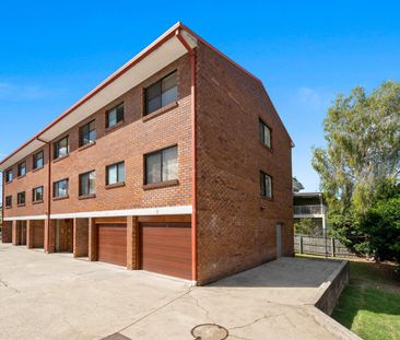 Space, Lifestyle & Convenience – Your Ideal Chermside Townhome - Photo 6
