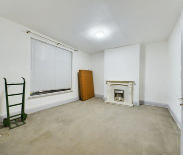 Room in a Shared House, High Street Colliers Wood, SW19 - Photo 5