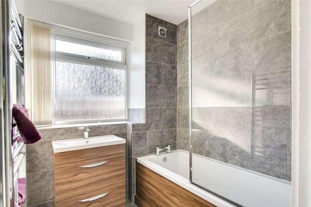 Wilsford Green, Oak Hill Drive, Edgbaston, B15 - Photo 1