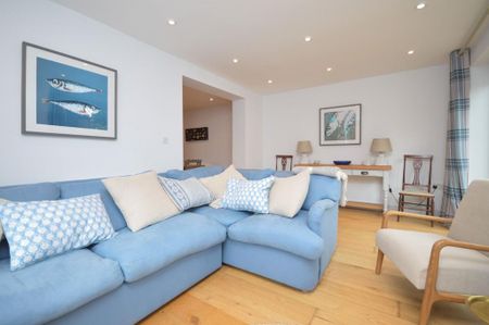 2 bedroom terraced house to rent - Photo 2