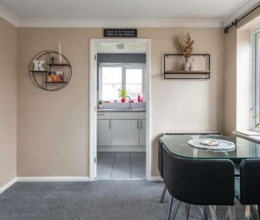 Staffords Place, Horley, RH6 - Photo 6