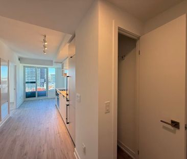 For Lease - 252 church Street Unit# 2201, Toronto, Ontario - Photo 2