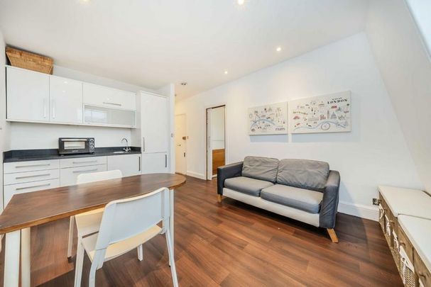 1 bedroom flat to rent - Photo 1