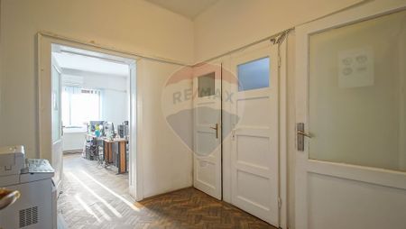 Vilă - DE INCHIRIAT - pentru diverse businessuri - Fotografie 3