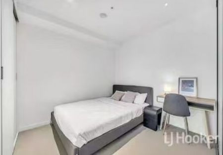 Furnished 2 Bedroom For Lease at Midtown Apartment! - Photo 3
