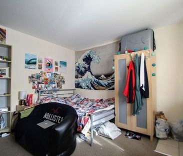 6 bedroom end of terrace house to rent - Photo 1