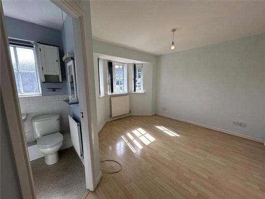 4 bedroom detached house to rent - Photo 1