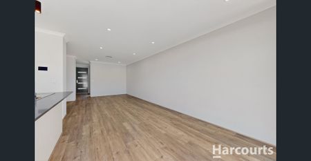 Brand New Coastal Luxury - 3x2 + Study in Prime Iluka Location - Photo 4