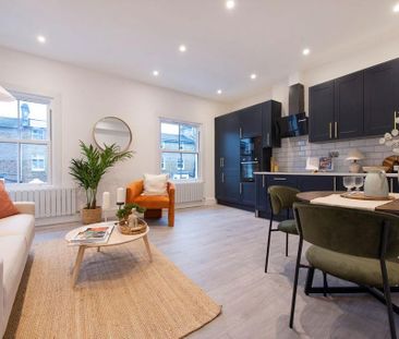 3 bedroom flat to rent - Photo 1