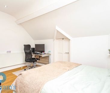 7 bed Detached House for Rent - Photo 1