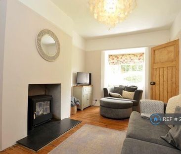 2 bedroom terraced house to rent - Photo 3