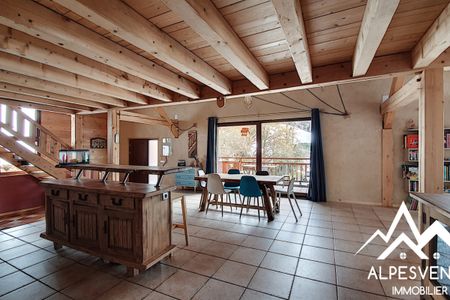 A LOUER A LULLIN, MAISON MITOYENNE DE 162.78M² ENTIEREMENT MEUB - Photo 4