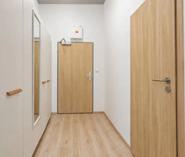 Pronájem bytu 1+kk, 34 m - Fotografie 6