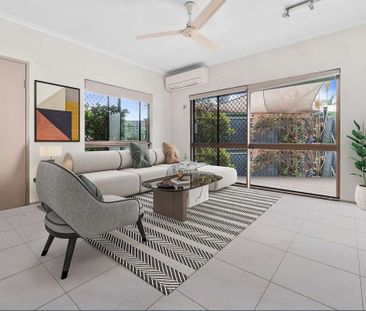 Well located unit in Woree - Photo 3