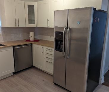 For Lease - 298 Wallace Avenue Unit# main and upper, Welland, Ontario - Photo 6