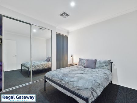 146A Lyon Road, AUBIN GROVE WA 6164 - Photo 2