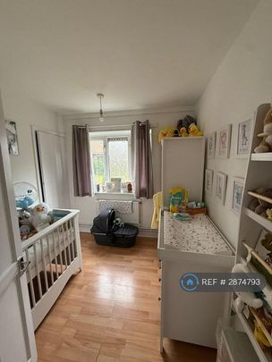 3 bedroom flat to rent - Photo 1