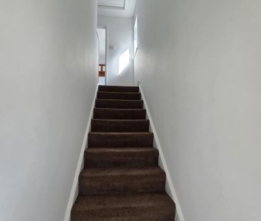 2 bedroom semi-detached house to rent - Photo 4