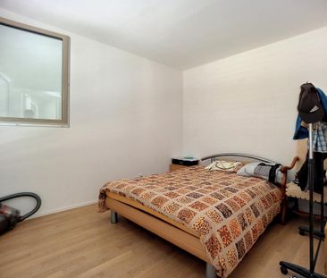 Sion, appartement de 2 pièces au coeur de St-Guérin, proche du cent... - Foto 3