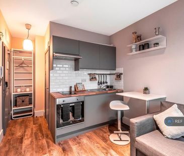 1 bedroom flat to rent - Photo 3