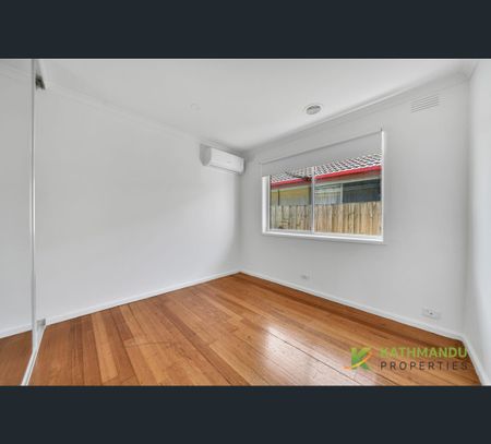 15 Alfred Avenue, Thomastown, Vic 3074 - Photo 2
