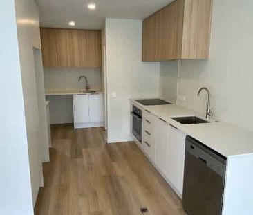 The Strand - Brand New 2-bedroom townhouse! - Photo 3