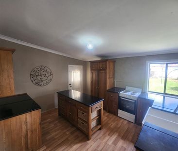 Home For Rent - Photo 4