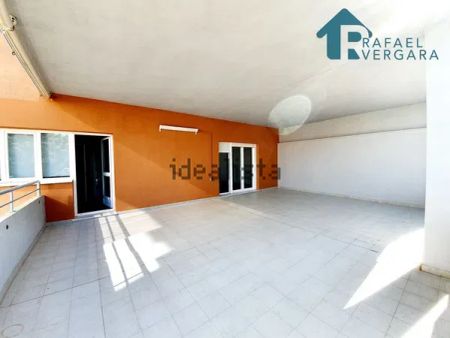 Alquiler de piso en Calle de las Camelias - Photo 2