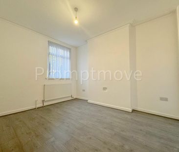 5 bedroom semi-detached house to rent - Photo 4