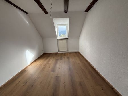 Charmante 3,5-Zimmer Wohnung mit Gartenanteil in Kennelbach - Foto 2