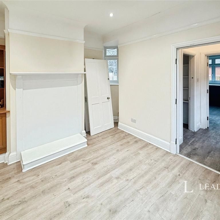 4 bedroom detached house to rent - Photo 1