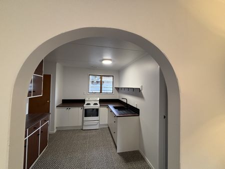 Waikanae - 3 Bedrooms - Photo 4
