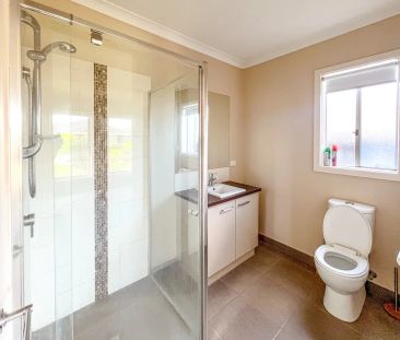 12 Southdown Rise, Mernda VIC 3754 - Photo 6