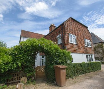 2 Bedroom - Weydon Farm Lane, Farnham - Photo 3