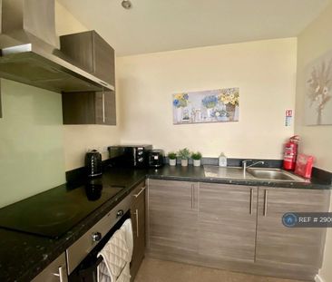 1 bedroom flat to rent - Photo 5