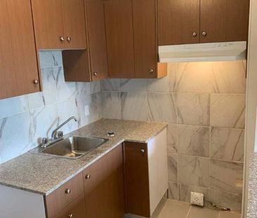 1 CH - 1 SDB - Laval - $1,100 /mo - Photo 3
