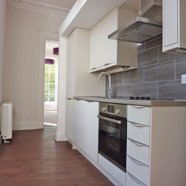 A 1 Bedroom Flat in The Promenade GL50 1LE - Photo 1